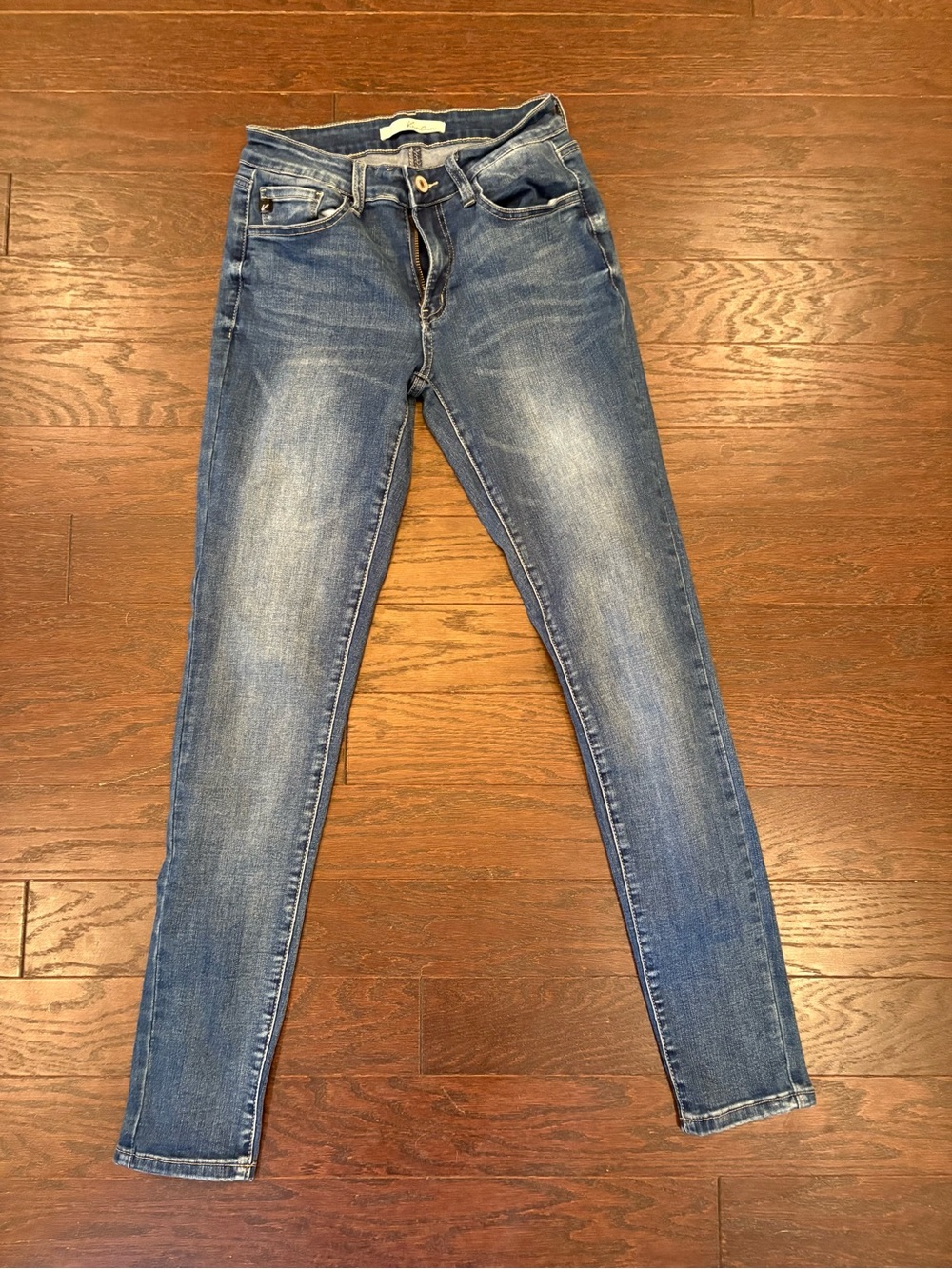 KanCan Skinny Jeans in Medium Blue Wash
